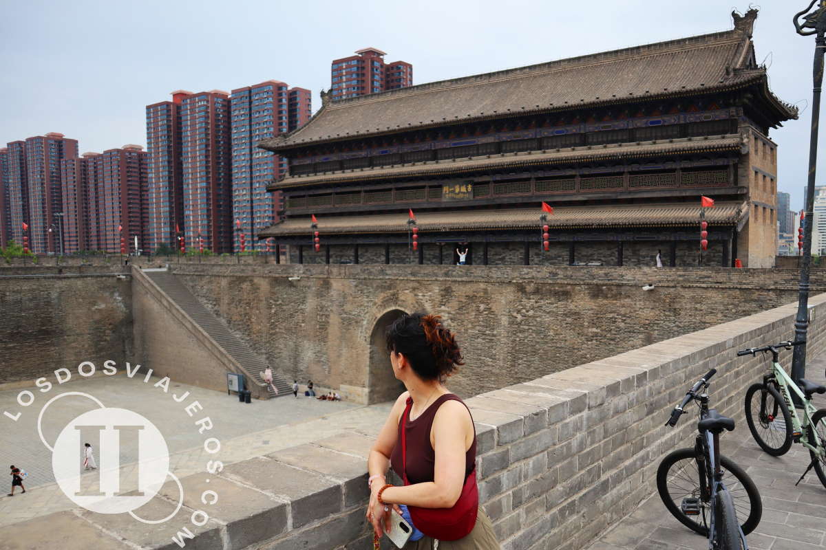 Shere en la puerta norte de la muralla de Xian