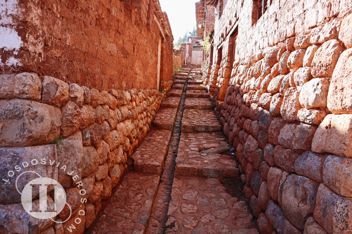 Calles de piedra en Chinchero, Valle Sagrado Inca