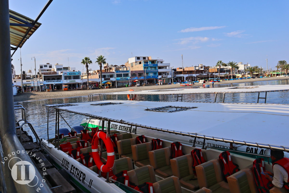 Lancha para visitar la Reserva Nacional de Paracas