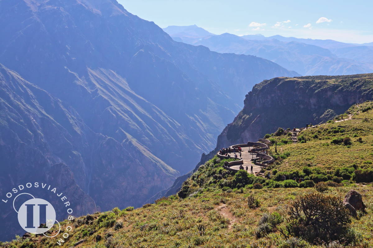 Mirador cruz del condor, cañon del colca, Perú